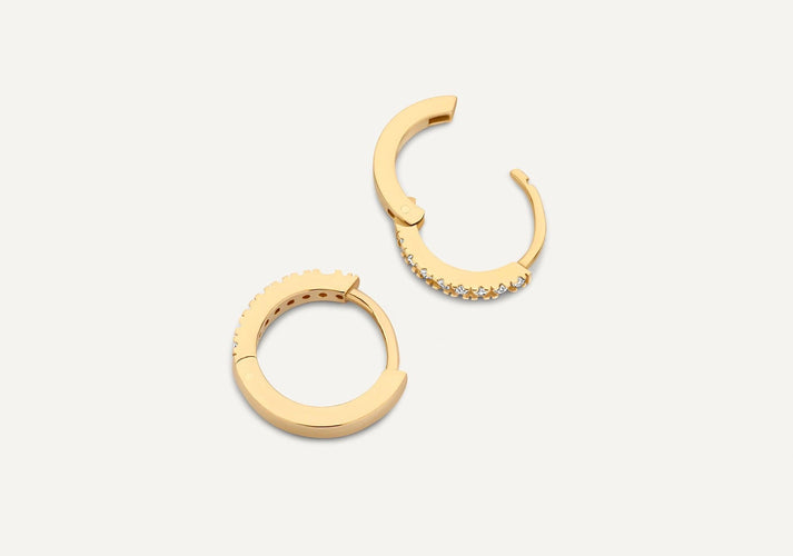Tov Essentials Pavé Zirkonia Kleine Huggie Hoops (10mm) 14 Karaat Goud