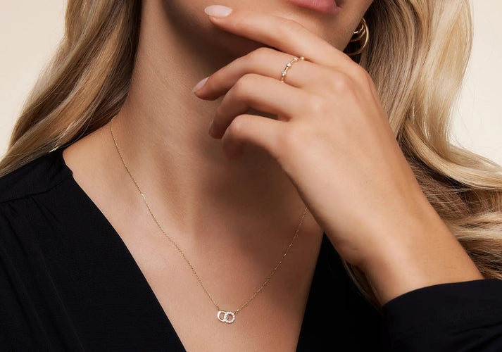 Tov Essentials Pavé Zirkonia Linked Infinity Pendant Ketting 14 Karaat Goud