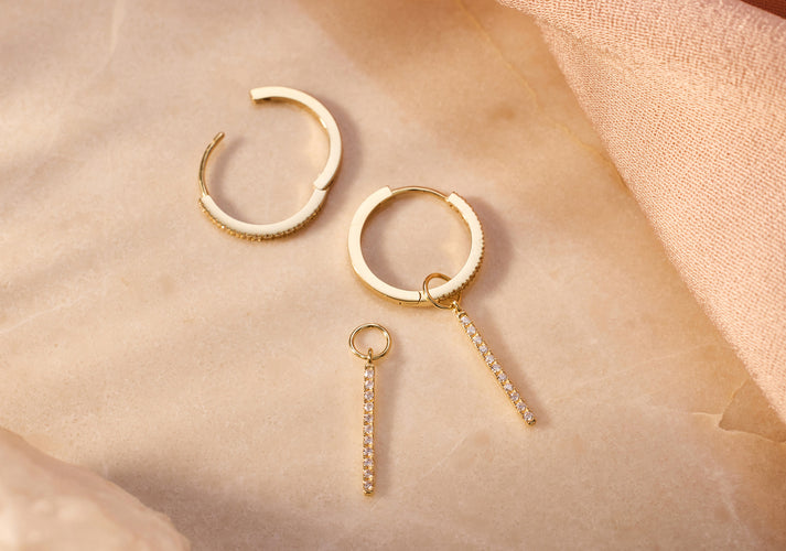 Tov Essentials Pavé Zirkonia Staaf Oorbel Bedel 14 Karaat Goud