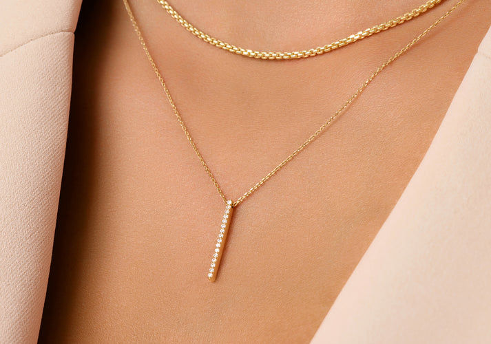 Tov Essentials Pavé Zirkonia Verticale Staaf Pendant Ketting 14 Karaat Goud