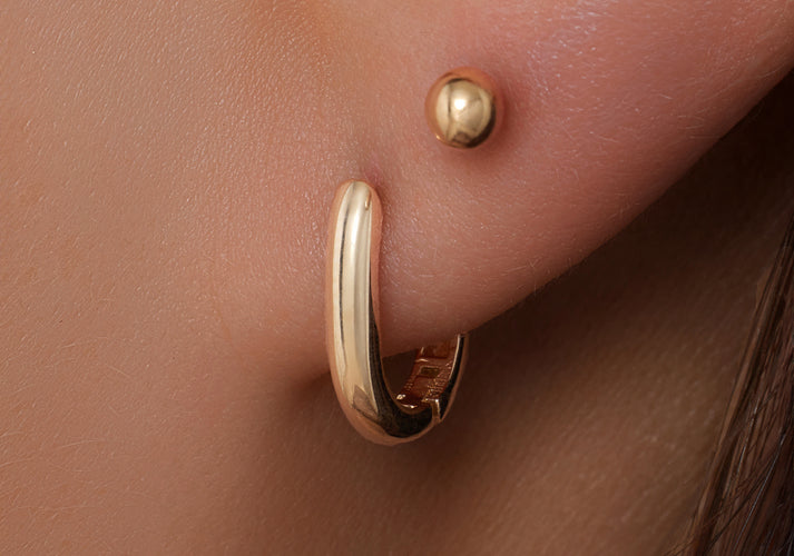 Tov Essentials Schakel Huggie Hoops (11mm) 14 Karaat Goud