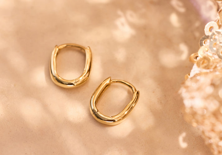 Tov Essentials Schakel Huggie Hoops (11mm) 14 Karaat Goud