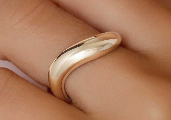 Tov Essentials Golvende Dome Ring 14 Karaat Goud