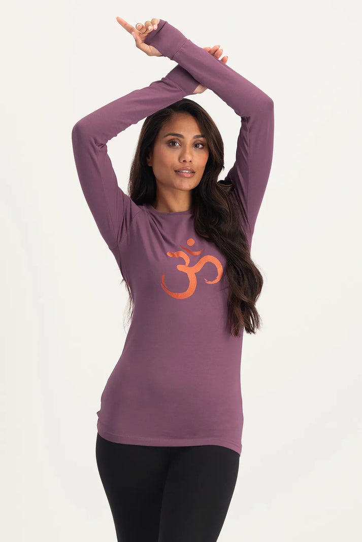 urban goddess Karuna OM Yoga Longsleeve Shirt - Mauve