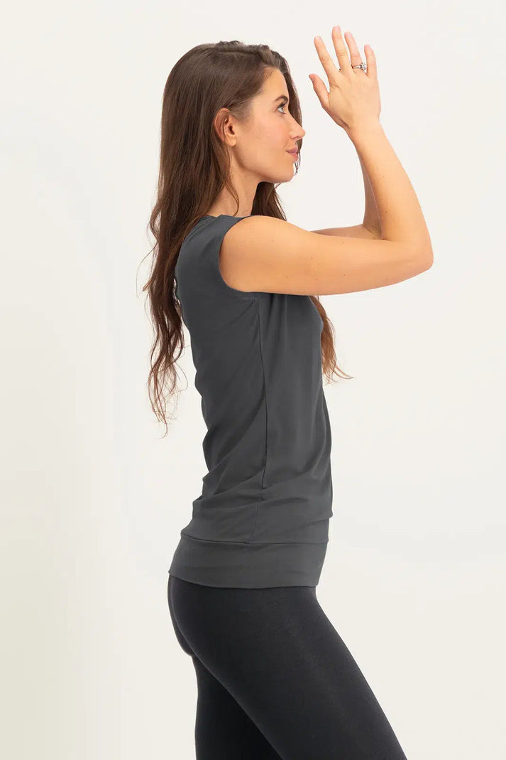 urban goddess Asana Yoga Tee - Ash