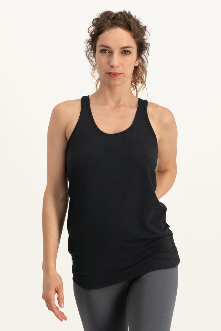 urban goddess Kami Yoga Tank - Urban Black