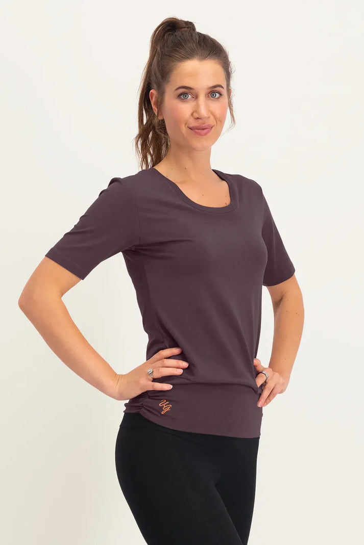 urban goddess Kami Yoga Tee - Berry