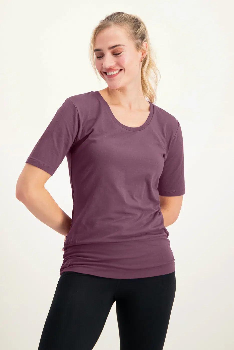 urban goddess Kami Yoga Tee - Mauve