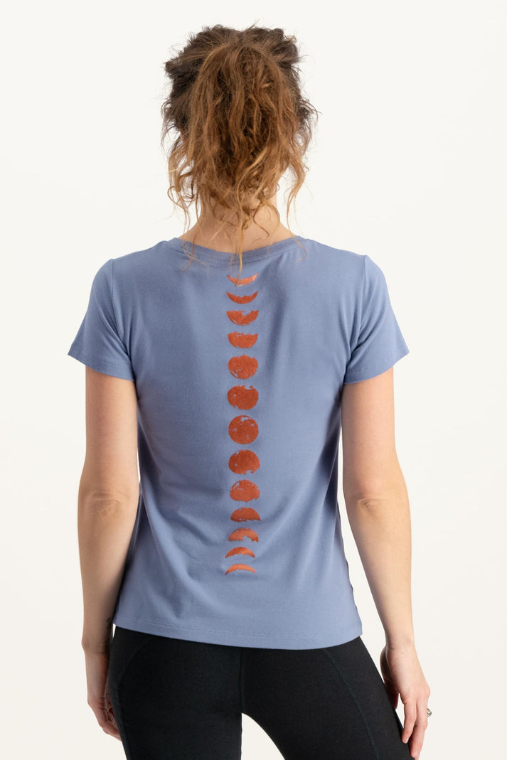 urban goddess Luna Yoga Tee - Opal