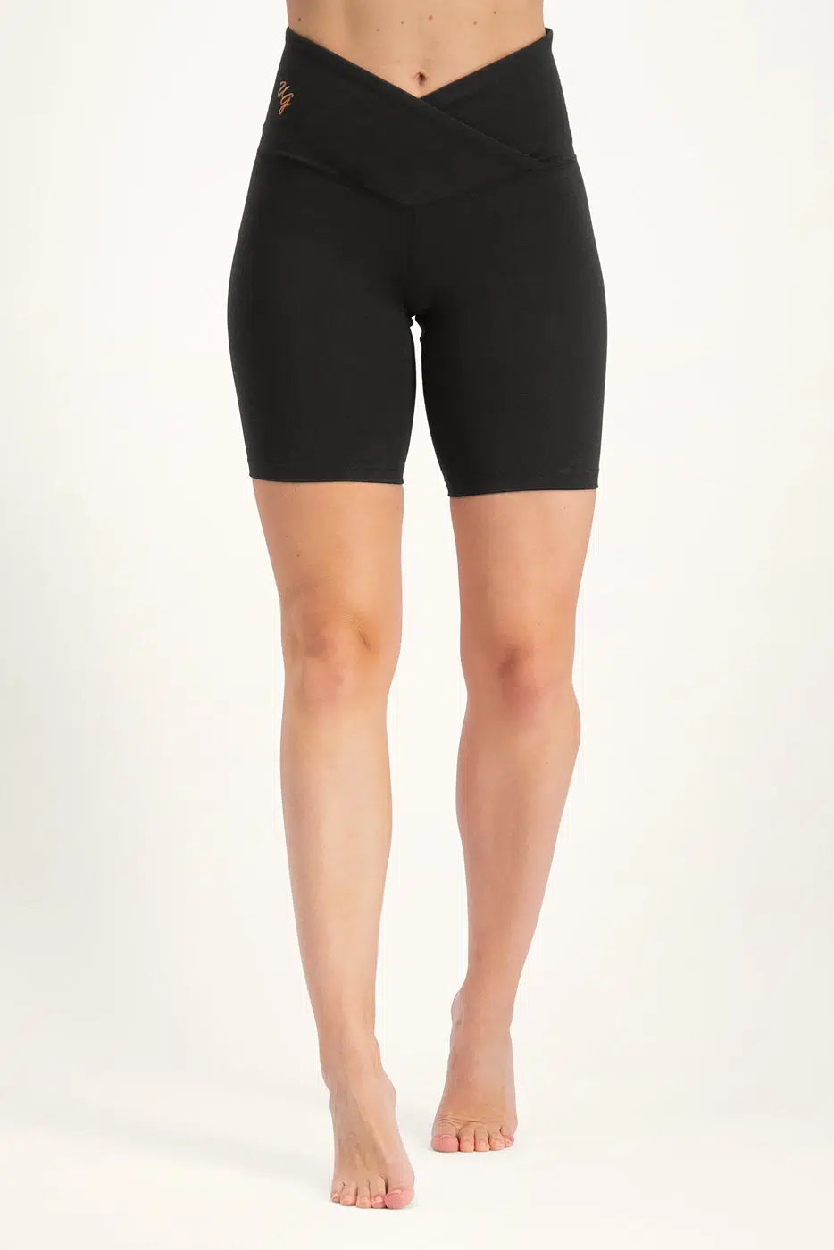 urban goddess Sati Yoga Biker Shorts - Onyx Black