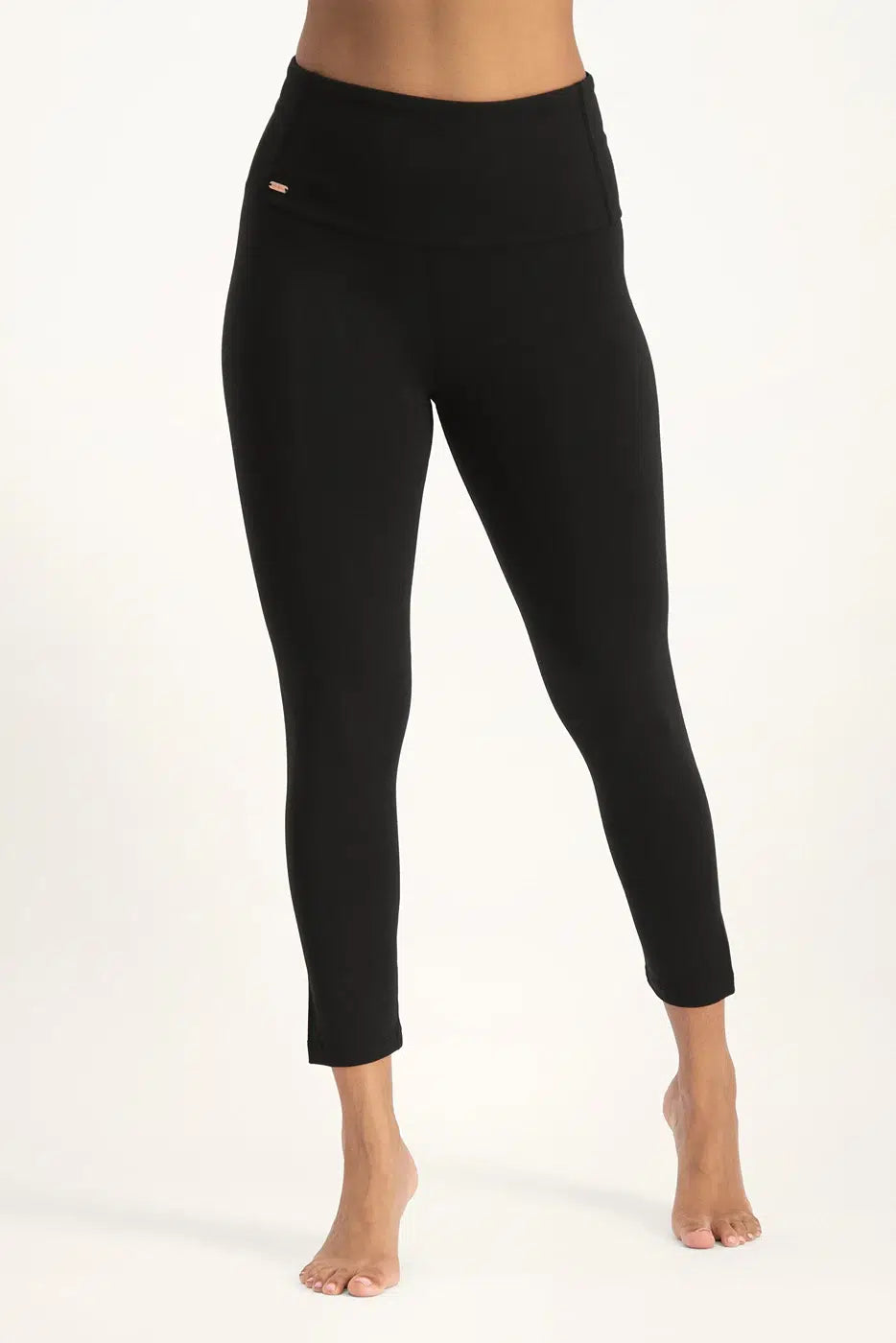 urban goddess Surya 7/8 Yoga Legging - Onyx Black
