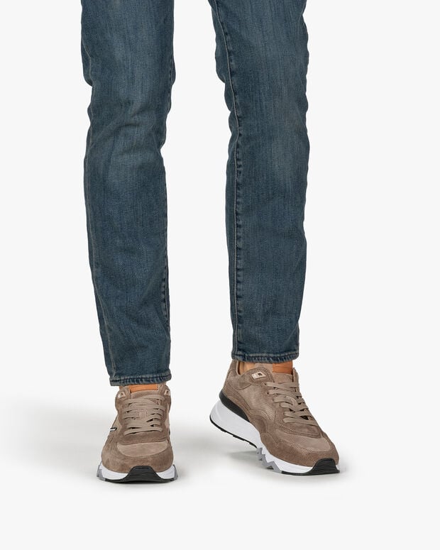 van bommel De Zager 02.23 Lichtbruin