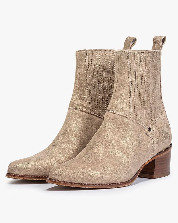 van bommel Evi 01.08 Goud