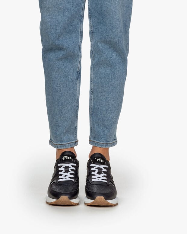 van bommel Sumi 03.18 Zwart