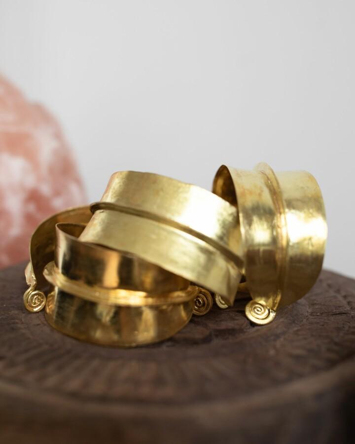 van verre Fulani armband messing