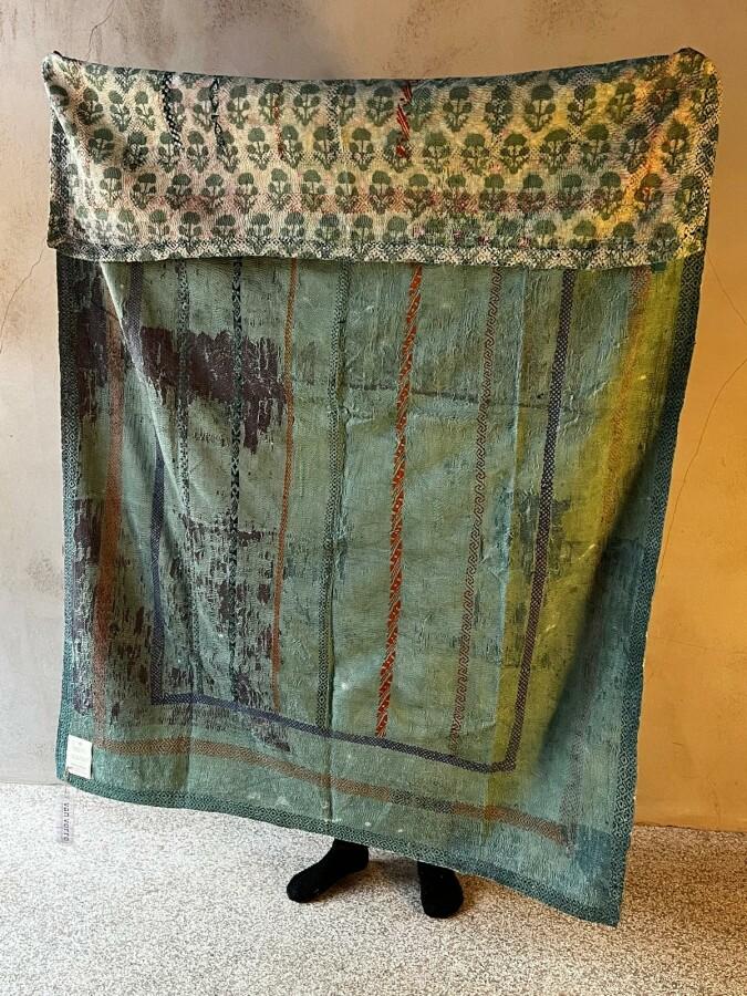 van verre kantha sari deken artist