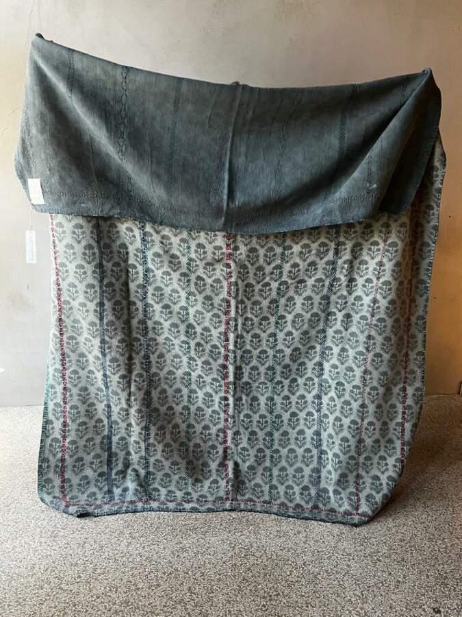 van verre kantha sari deken artist