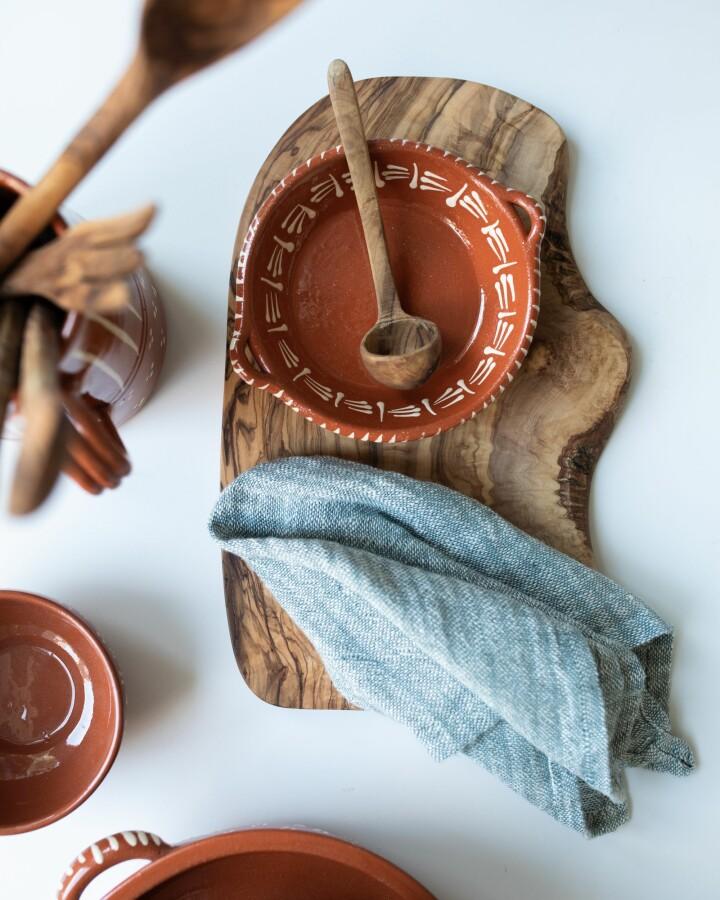 van verre Olijfhout lepel met gaatjes 15 cm