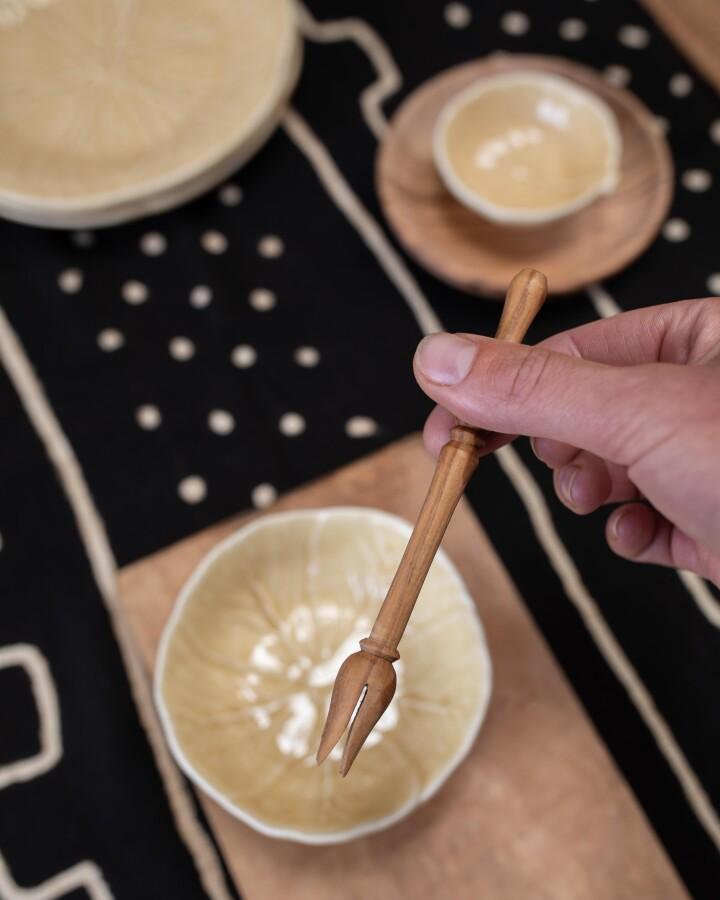 van verre Olijfhout prikker tulp