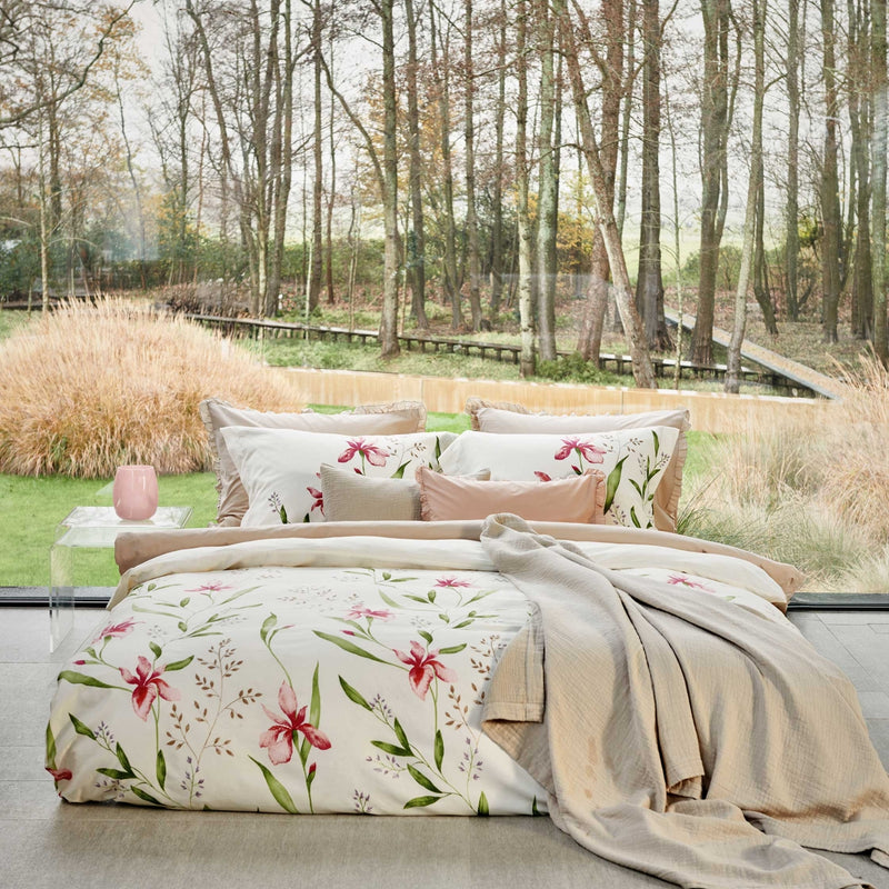 Vandyck SERENE FLOWER Dekbedovertrekset | Offwhite