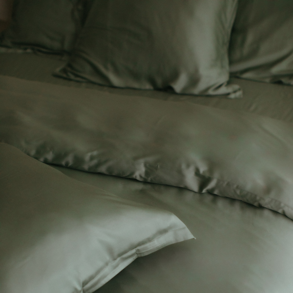 Vtwonen Coco & Cici - Bamboe Hoeslaken 180 X 200 Cm - 2 Persoons Beddengoed - Olijfgroen - Elastiek Rondom - 100% Eco Bamboe