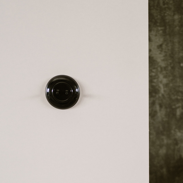 Vtwonen De Oude Schakelaar Dubbele Schakelaar - Zwart - Rond