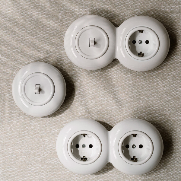 Vtwonen De Oude Schakelaar Schakelaar En Stopcontact - Wit - Rond