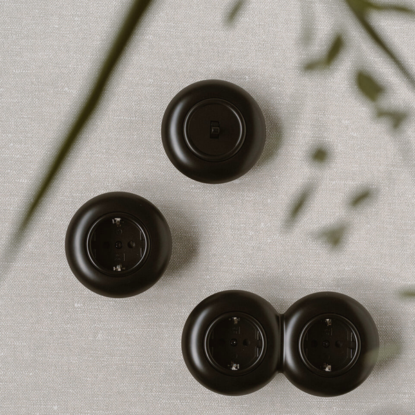 Vtwonen De Oude Schakelaar Stopcontact - Mat Zwart - Rond