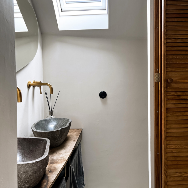 Vtwonen De Oude Schakelaar Stopcontact - Mat Zwart - Rond