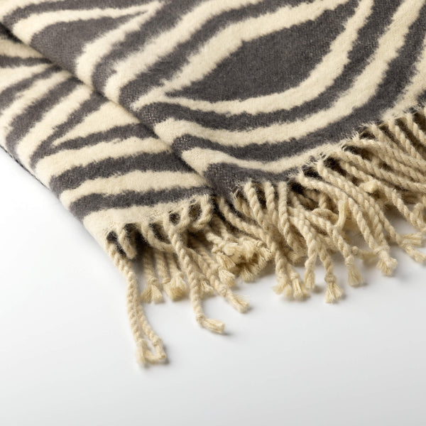 Vtwonen Hoii Plaid Amorella - 150x200 Cm - Charcoal Gray - Antraciet