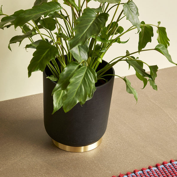 Vtwonen Hübsch Schoteltjes Embrace - Ijzer - ø19xh2 ø27xh4 ø33xh4cm