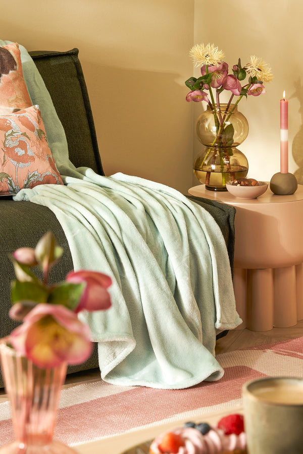 Vtwonen In The Mood Collection Famke Fleece Plaid - L180 X B130 Cm - Mintgroen