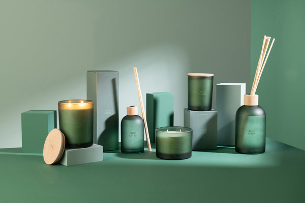 Vtwonen J-Line Geurolie + Stokjes Accords Essentiels - Bois Givré - Groen - 250 Ml