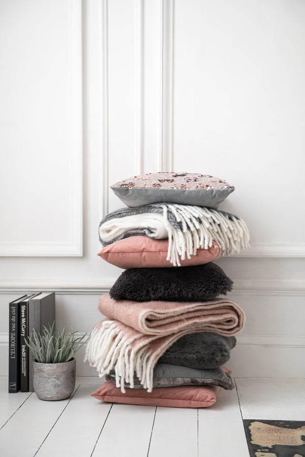 Vtwonen J-Line Plaid Alpha - Polyester - Roze/wit - 160 X 130 Cm