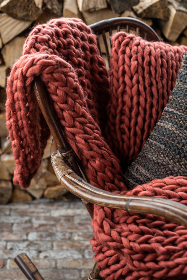 Vtwonen J-Line Plaid Gebreid - Polyester - Rood - 175 X 130 Cm