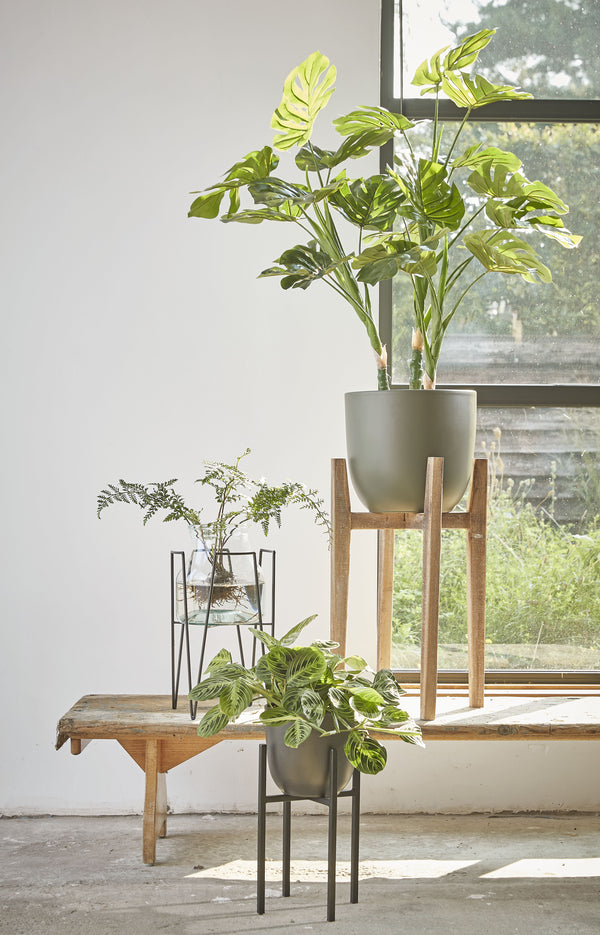 Vtwonen Mica Decorations Ascot Plantenstandaard - L21 X B21 X H35 Cm - Metaal - Zwart