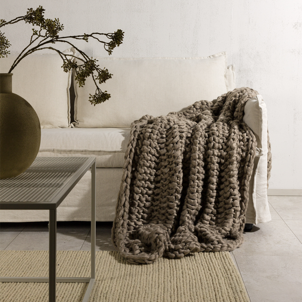 Vtwonen Nest Living Verena Gebreide Plaid Bruin - 170 X 130 Cm