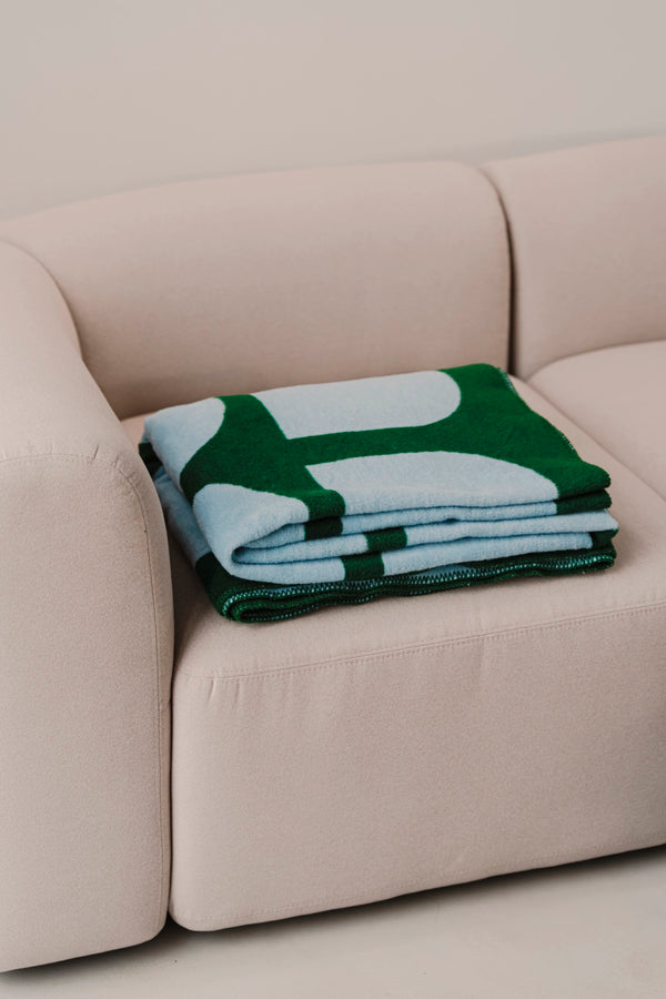 Vtwonen Noo.ma GILLI Cotton Blanket - Forest Green & Baby Blue