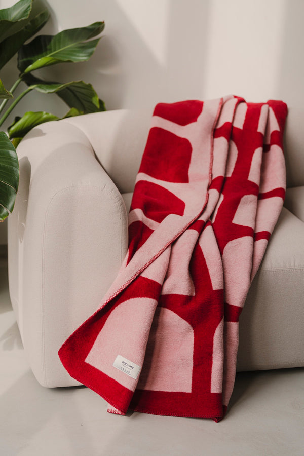 Vtwonen Noo.ma GILLI Katoenen Deken - Blossom Pink & Cherry Juice