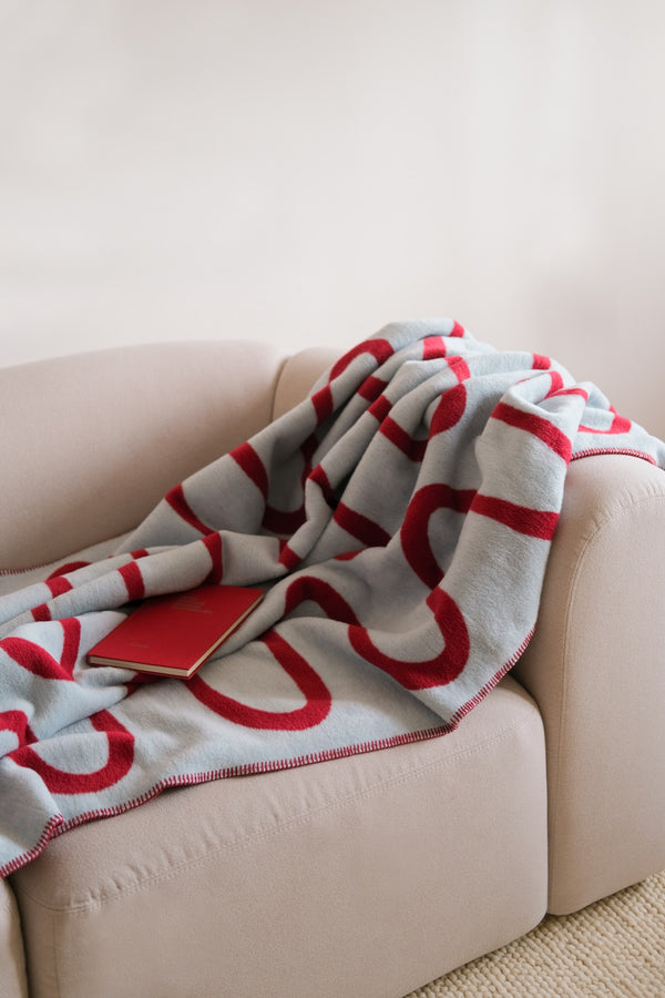 Vtwonen Noo.ma SWIRL Katoenen Deken - Cherry Juice & Baby Blue