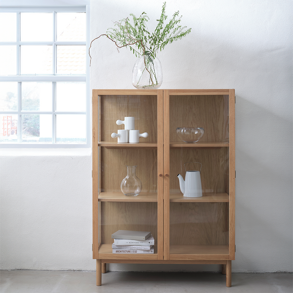 Vtwonen Olivine Boris Eikenhouten Vitrinekast Met Glas - B 100 Cm - Naturel