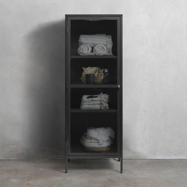 Vtwonen Rebellenclub Vitrinekast Omeo - 160 X 58 Cm - Zwart