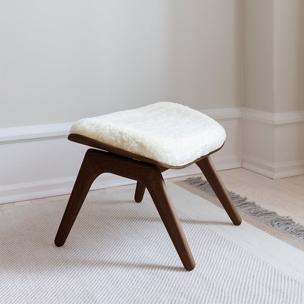 Vtwonen Umage The Reader Ottoman Voetenbank Donker Eiken - Teddy White