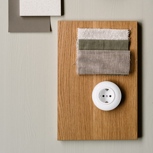 Vtwonen De Oude Schakelaar Stopcontact - Wit - Rond