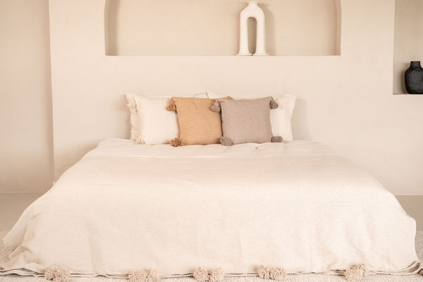 Vtwonen MÔMÉ Plaid Pom Pom - Camel - 95 X 190 Cm