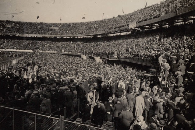 walljar Feyenoord Stadion (De Kuip) Drukte op de Tribunes 1937
