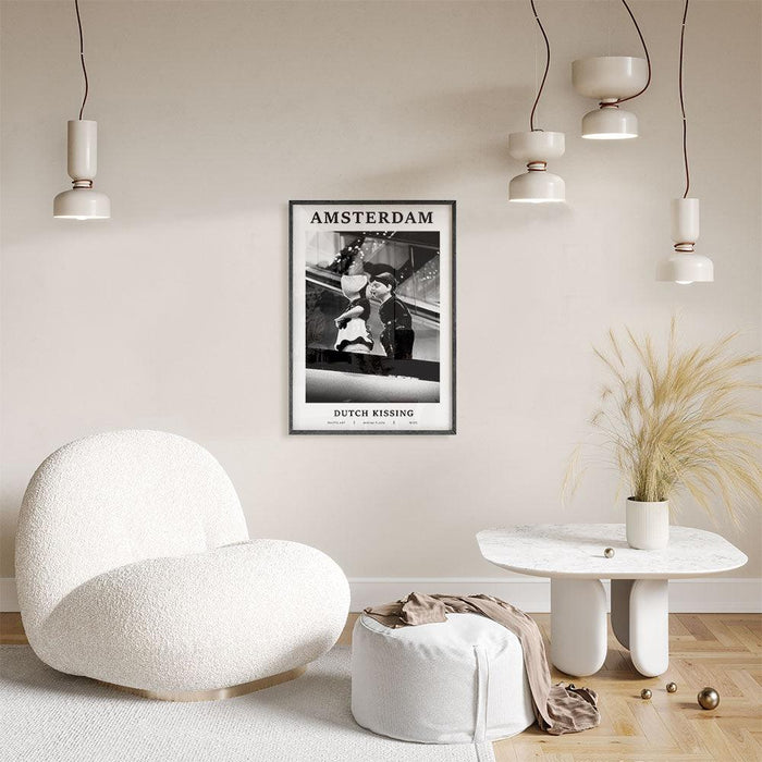 Walljar Dutch Kissing