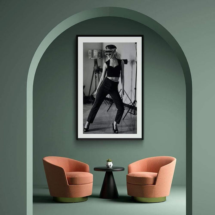 Walljar Fashion Girl