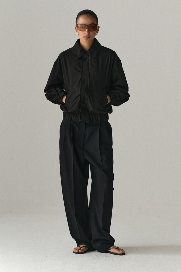 welter shelter PUFF PADDY SHORT GN SS25 BLACK