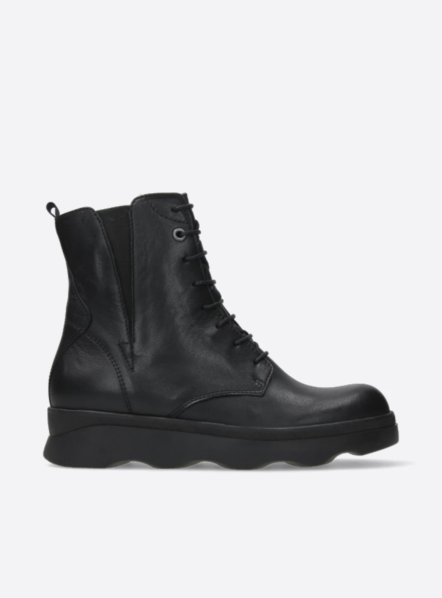 wolky Akita Veterboot met opvallende golvende zool
